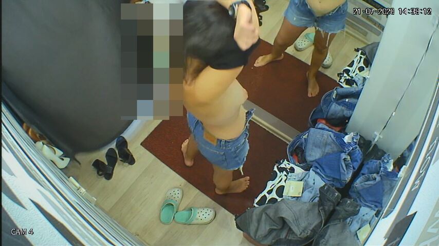 Dressing room 7